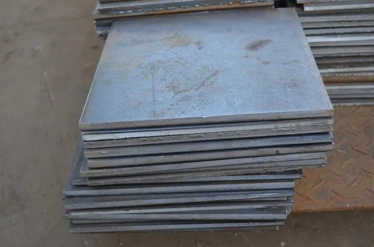陇川堆焊耐磨钢板
